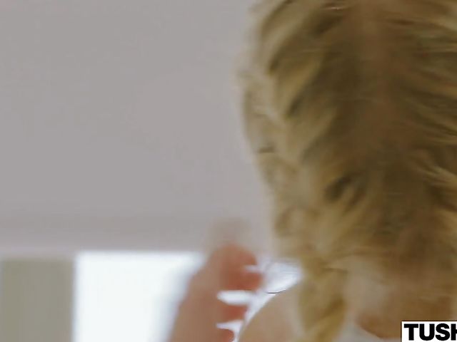 Ass painting and anal sex with young Emily Cutie