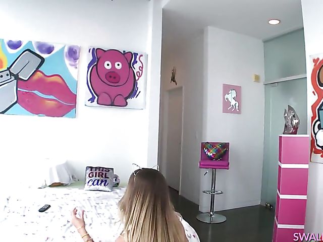 Ass licking and deepthroat with Kyler Quinn and Naomi Swann