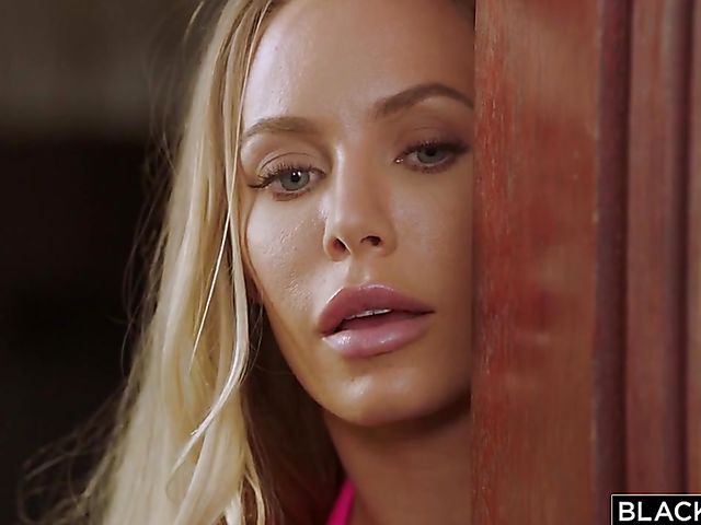 Bailey Brooke and Nicole Aniston interracial three-way with Lousie Smalls 