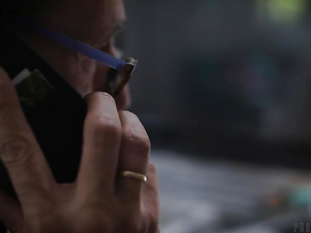 Steve Holmes anal fucks young and beautiful Keira Croft