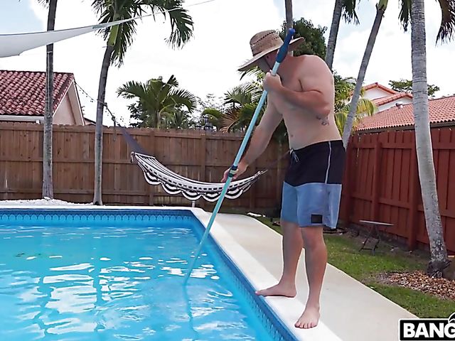 Pool boy catches big tit MILF Alexis Fawx masturbating
