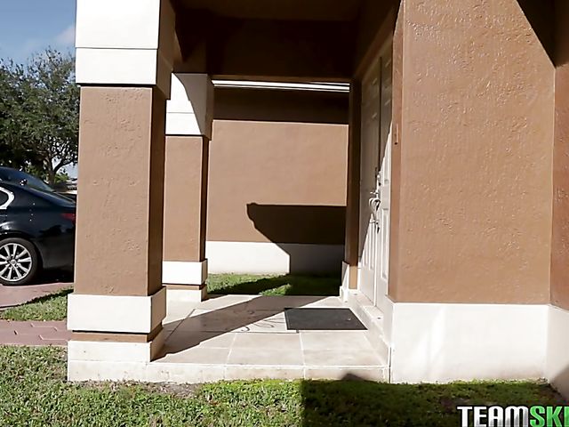 Small tits brunette Jessica Jewels can't stop fucking