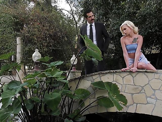 Stepdad fucks his freaking hot blonde daughter Kiara Cole