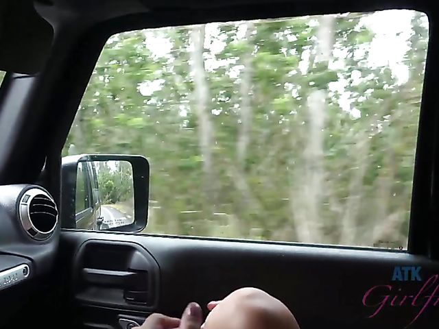 Asian girlfriend Vina Sky shows her coochie in the car