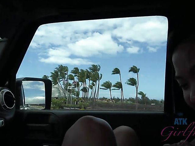 Asian girlfriend Vina Sky shows her coochie in the car