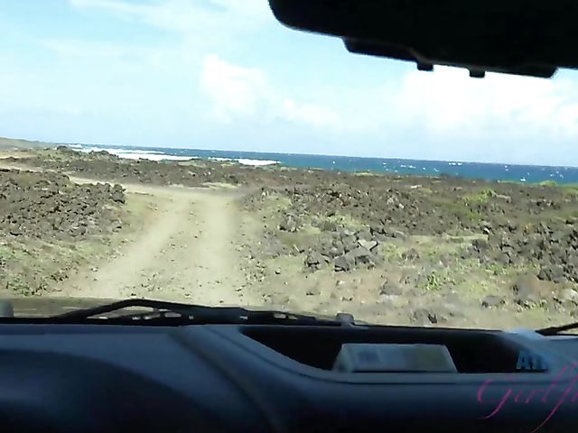 Asian girlfriend Vina Sky shows her coochie in the car