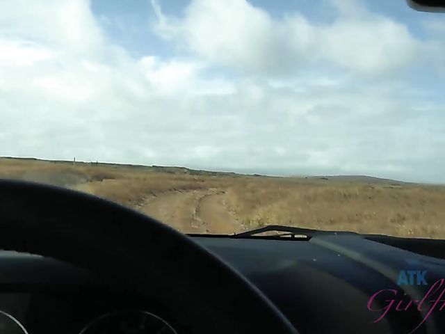 Asian girlfriend Vina Sky shows her coochie in the car