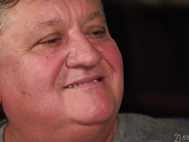 Eddie's old dick for sexy young girl Akira May