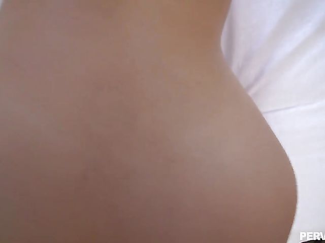 Busty POV with hot looking babe Lasirena69 