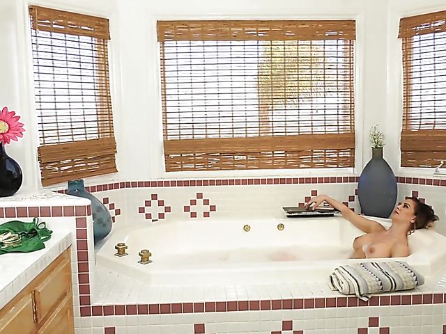 MILF Cherie Deville interracial assfuck with Isiah Maxwell