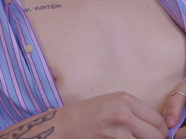 Hairy masturbation with Australian girl Kit Bauer 