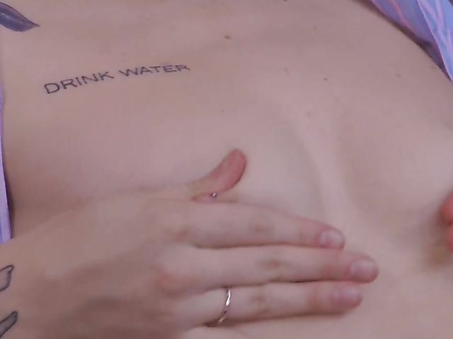 Hairy masturbation with Australian girl Kit Bauer 