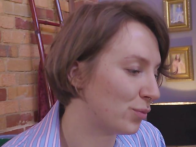 Hairy masturbation with Australian girl Kit Bauer 