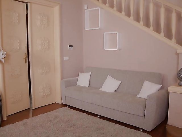 Skinny Russian babe Gina Gerson gets banged by Erik Everhard