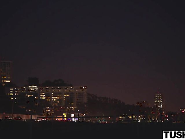 Big tits anal girl Gabie Carter gets butt fucked