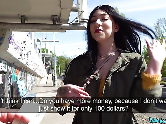 Easy Amilia Onyx is ready to fuck for money