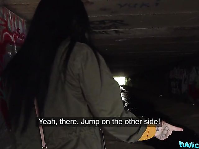 Easy Amilia Onyx is ready to fuck for money