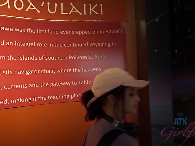 Redhead girlfriend Lola Fae shows it all in the car