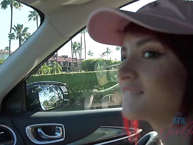 Redhead girlfriend Lola Fae shows it all in the car