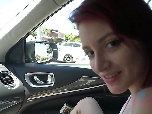 Redhead girlfriend Lola Fae shows it all in the car