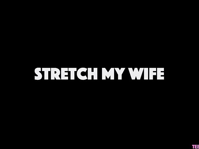 Sexy teen Amina Fara gets slammed in bed