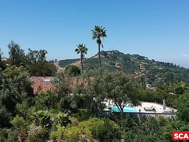 Hardcore threesome with Abigail Mac and Madelyn Monroe