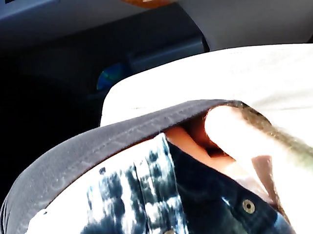 Parking lot blowjob in the afternoon