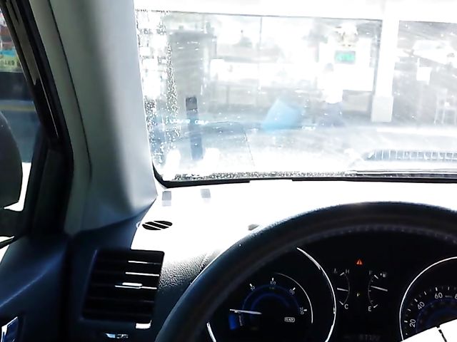 Parking lot blowjob in the afternoon