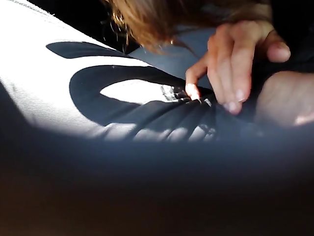 Parking lot blowjob in the afternoon