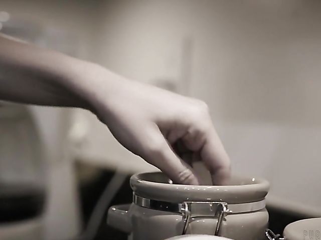 Young guy fucks indifferent housemaid Anny Aurora