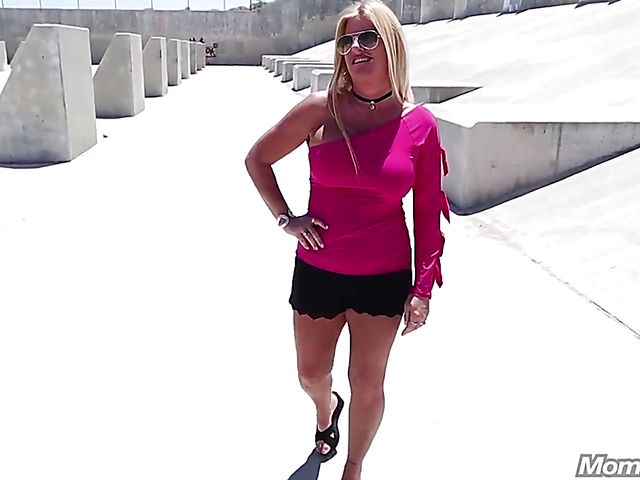 Big breasted blond mom POV right in the sun 