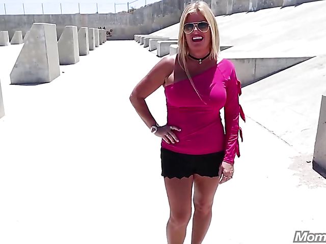 Big breasted blond mom POV right in the sun 