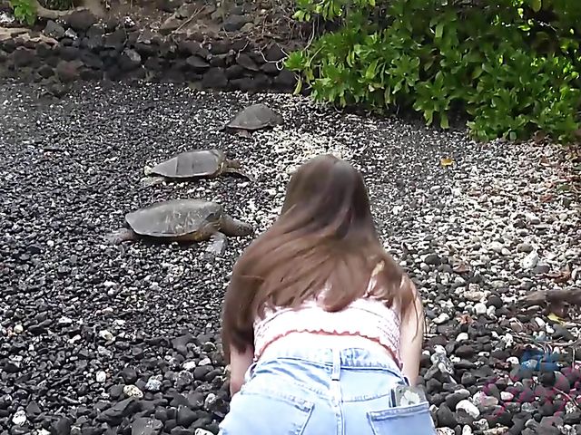 Teen girlfriend Megan Marx gets nude on the beach