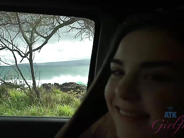 Teen girlfriend Megan Marx gets nude on the beach