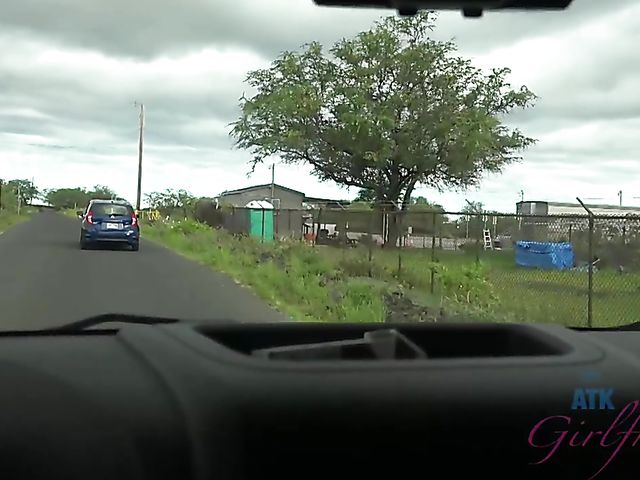 Teen girlfriend Megan Marx gets nude on the beach