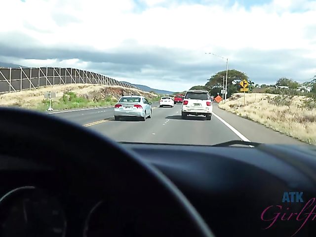 Teen girlfriend Megan Marx gets nude on the beach