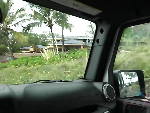 Teen girlfriend Megan Marx gets nude on the beach