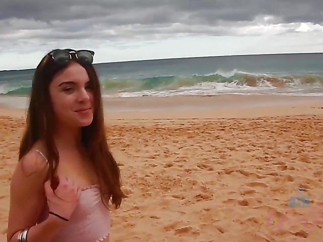Teen girlfriend Megan Marx gets nude on the beach