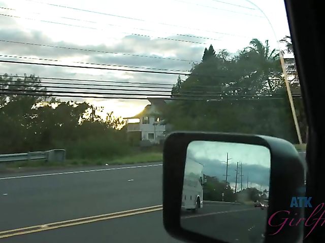 Teen girlfriend Megan Marx gets nude on the beach