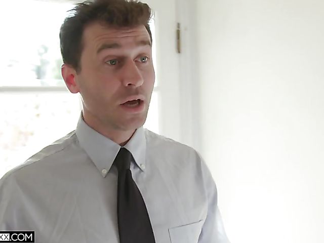 Blonde skinny babe Emma Hix gets railed by James Deen