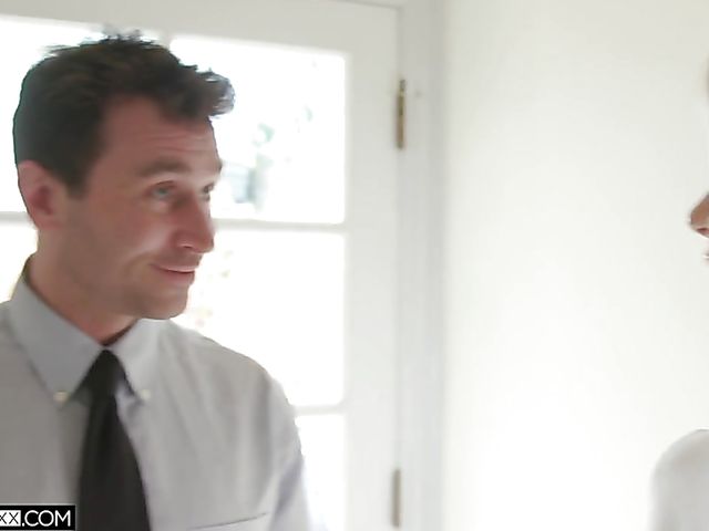 Blonde skinny babe Emma Hix gets railed by James Deen