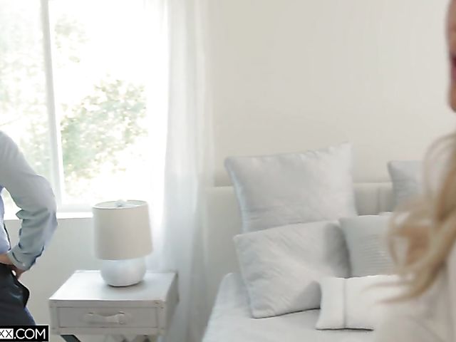 Blonde skinny babe Emma Hix gets railed by James Deen