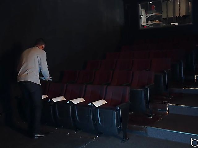 Redhead busty girl Pepper Hart seduces the professor