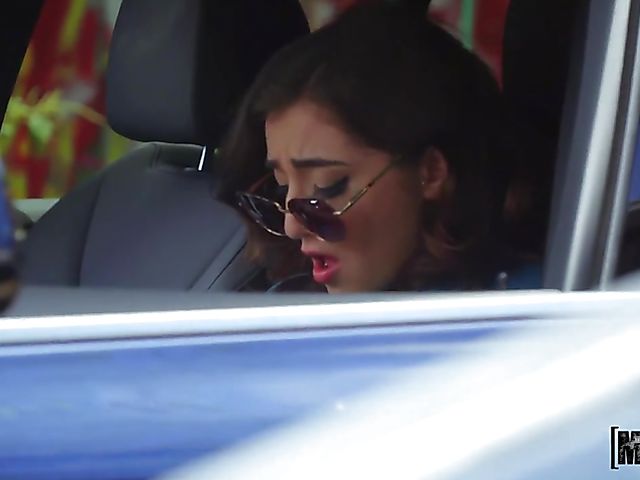 Car fuck in the parking lot with juicy Jezebeth