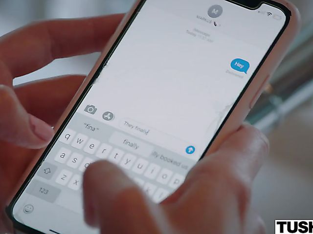 Natalia Starr anal joy in her pink bikini