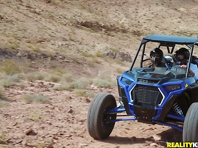 Outdoor sex in the desert with chesty Cassidy Banks