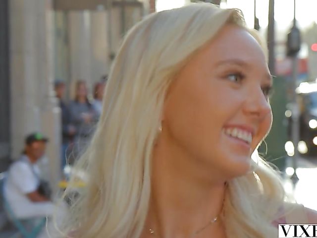 Travelling with stunning blonde like Paisley Porter is fun