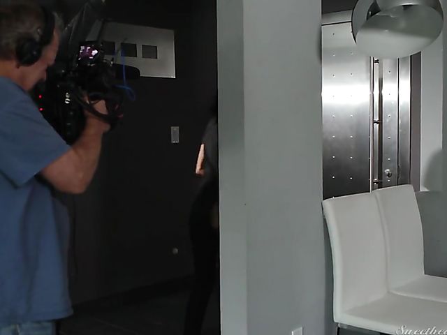 Alexis Fawx - Lesbian MILF 3some with kinky girls