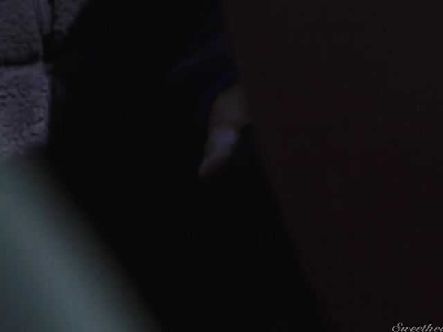 Alexis Fawx - Lesbian MILF 3some with kinky girls