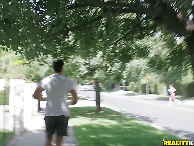 Latina mom Layla Sin is extremely sexy 